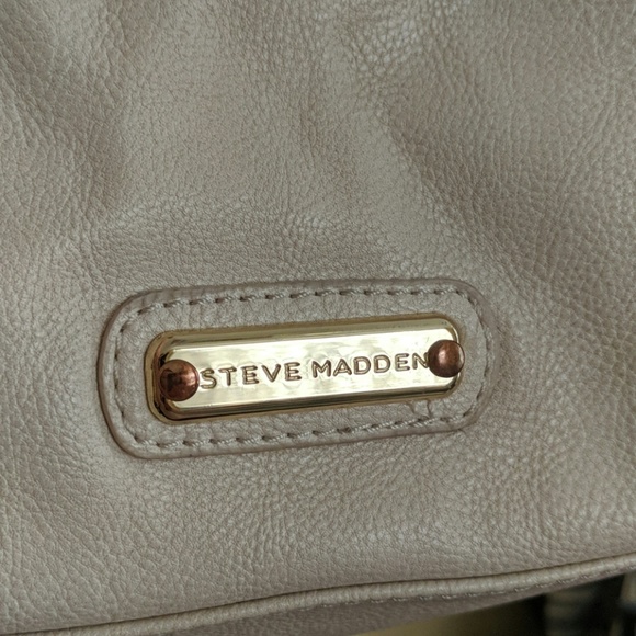 Purse - Picture 2 of 3